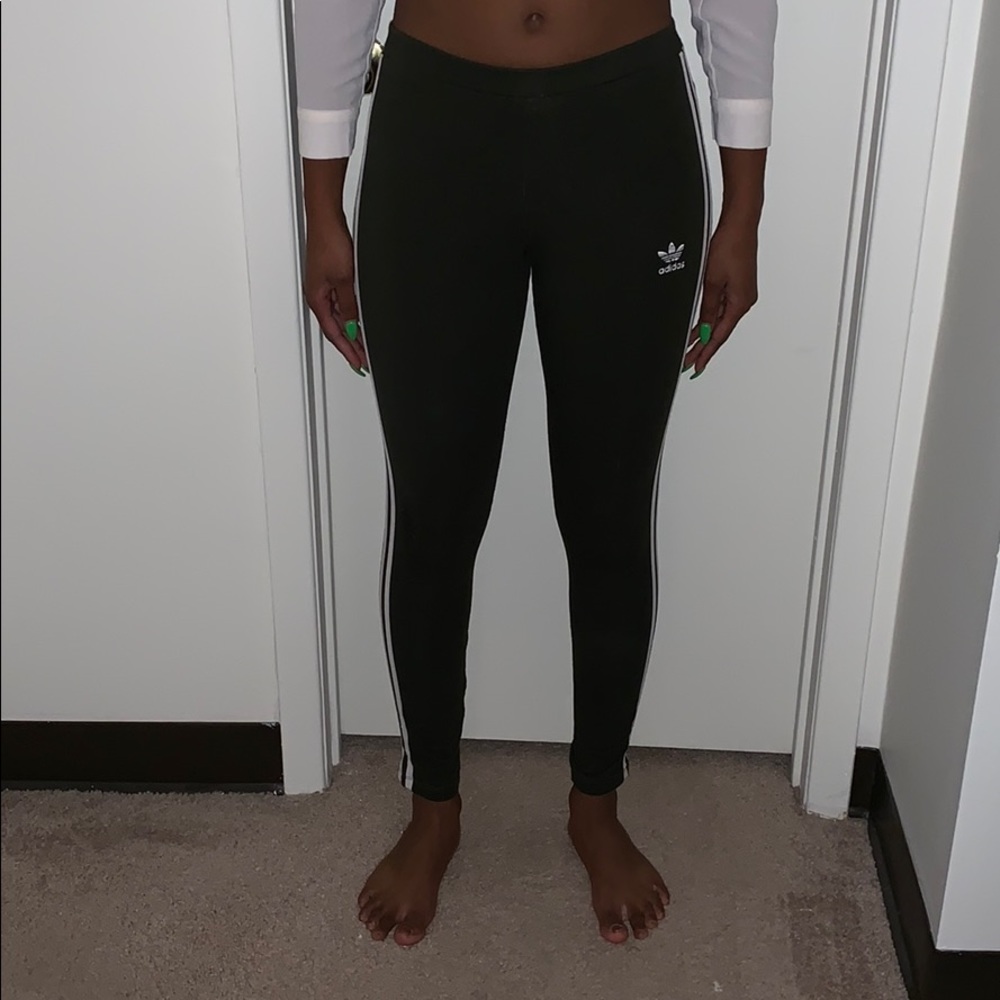 Green leggings
